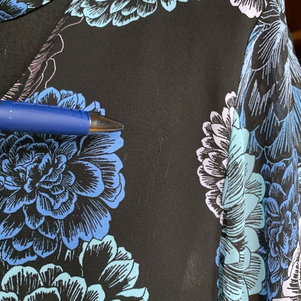 Black Sheer Fluted Sleeve Blouse Large Floral Print - Picture 3 of 10